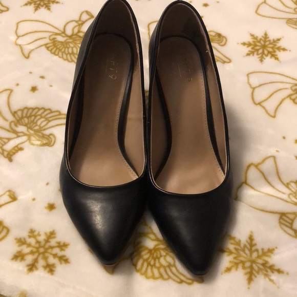 Apt. 9 Shoes - EUC Apt 9 3 1/2” Heels 8 M